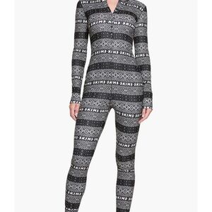 skims // logo plush pointelle henley onesie